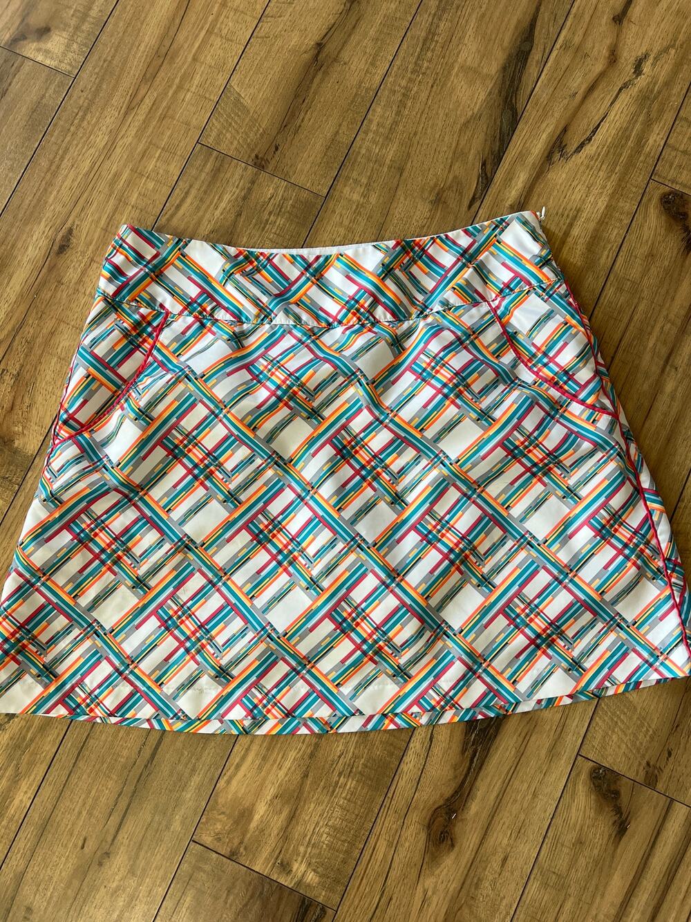 Adidas size 8 colorful golf skort